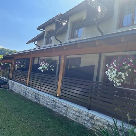 Guesthouse Villa Plitvicka Plitvička Jezera Εξωτερικό φωτογραφία